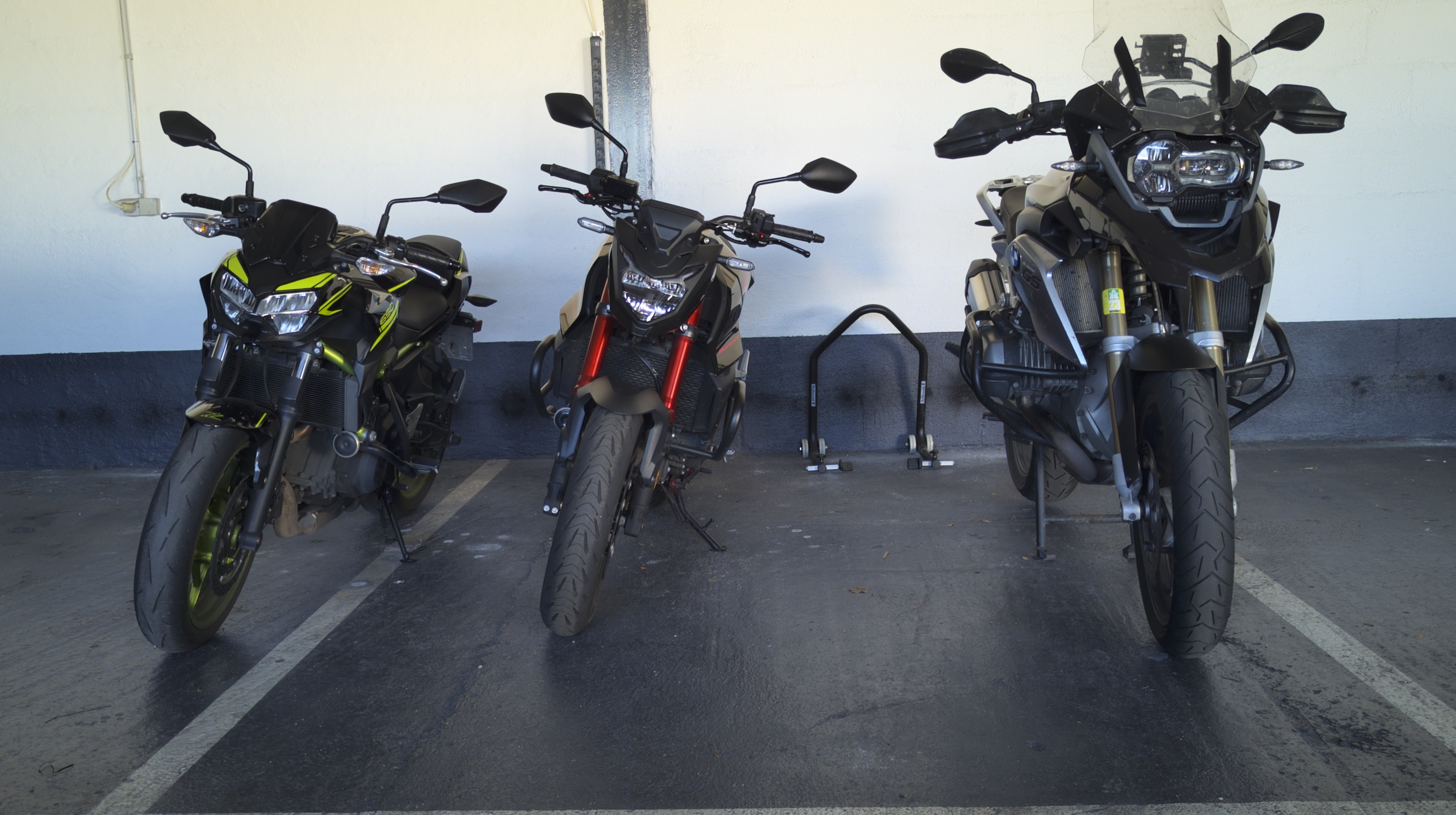 Fahrschul-Motorradflotte